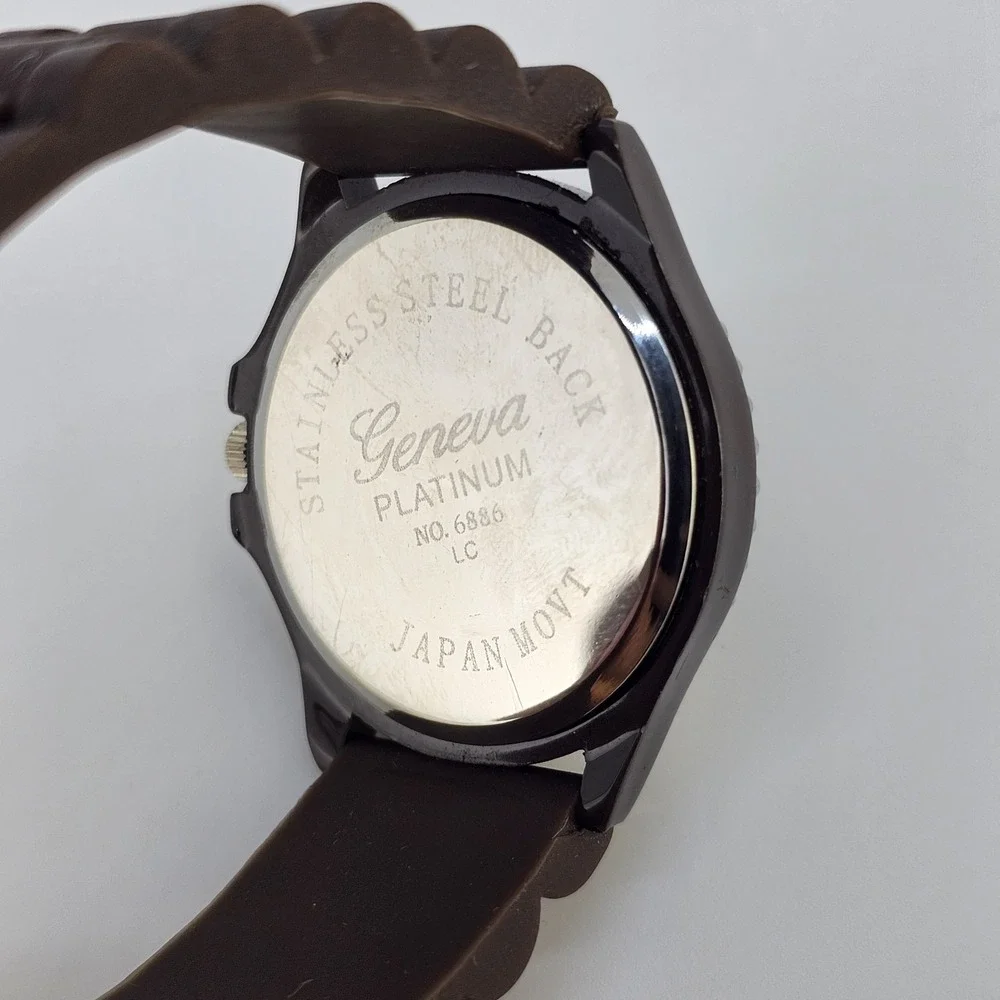 38MM Women's Watch Dark Brown‎ Dial Dark Brown Plastic Bands NEW Battery